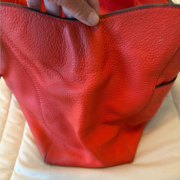 Tory Burch Red/Orange Shoulder Bag with Embossed Logo - Picture 8 of 16